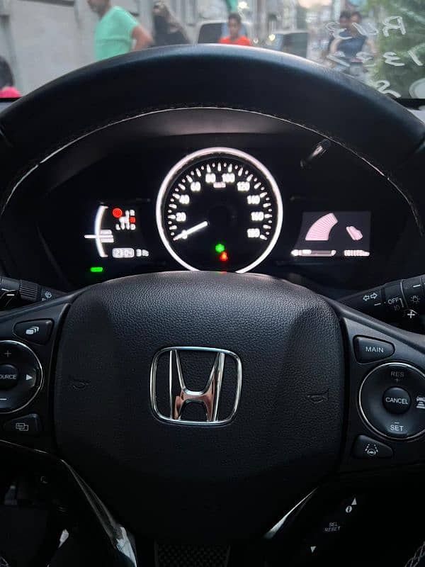 Honda Vezel 2024 7