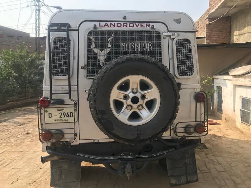 Land Rover Defender 2008 110 4