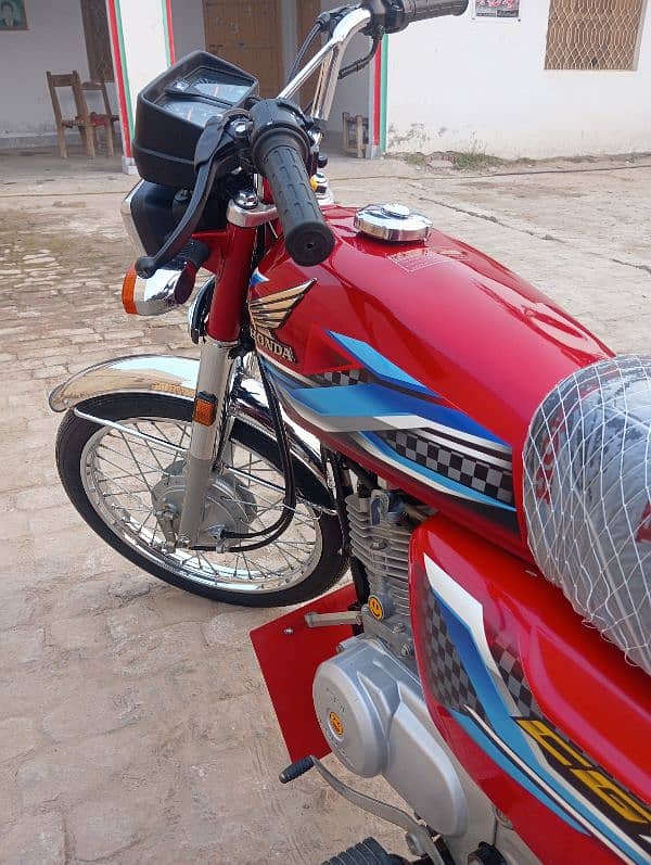 Honda 125 APL FOR. 24 Model good condition 8