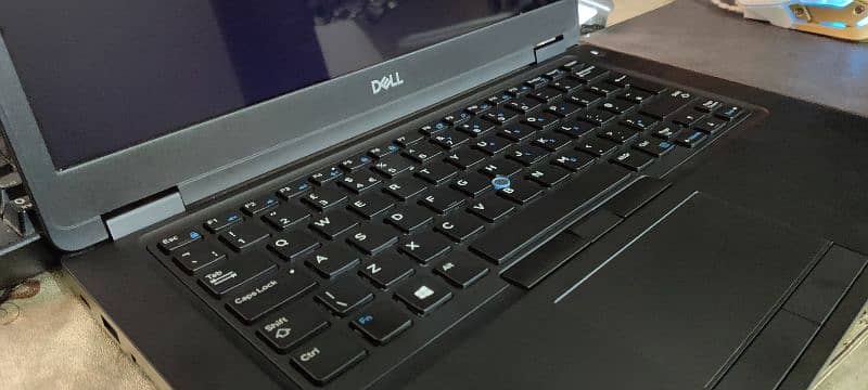 Dell 5490 i5 8th gen 4