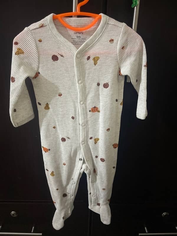 baby girl size 3-6m 9