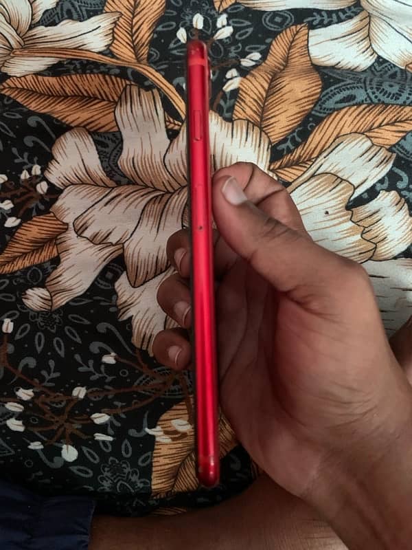 iphone 8 Plus PTA Approved 256 GB Red Color 5