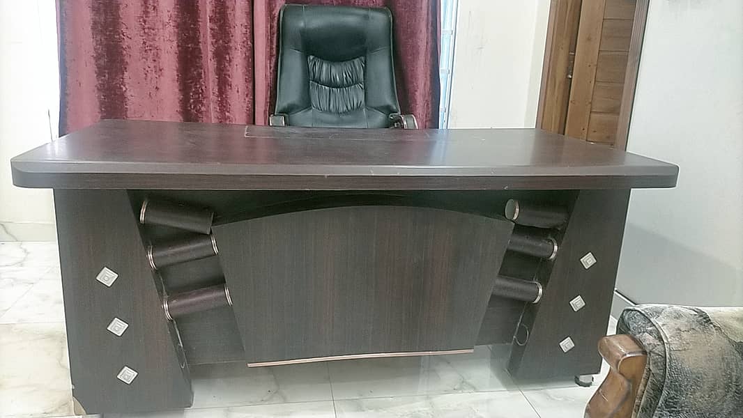 Executive office Table and Rolling chair . CONTACT(0335-5559114) 2