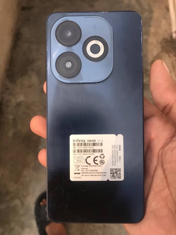 Infinix smart 8 pro 6/128 8