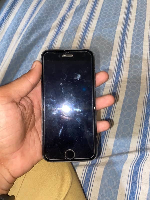 IPhone 8  64gb 4