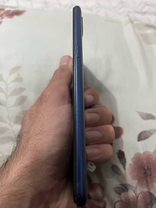 Samsung A10s 32gb rom, 3gb ram Rs 8500 1