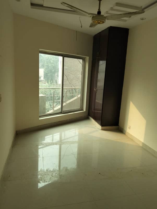 2 bed loung kitchen bath Flat Davis Road near Shimla Hill Lahore 4