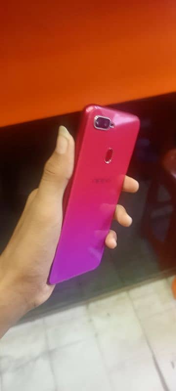 Oppo F9 1