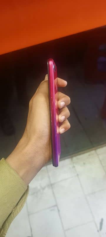 Oppo F9 4