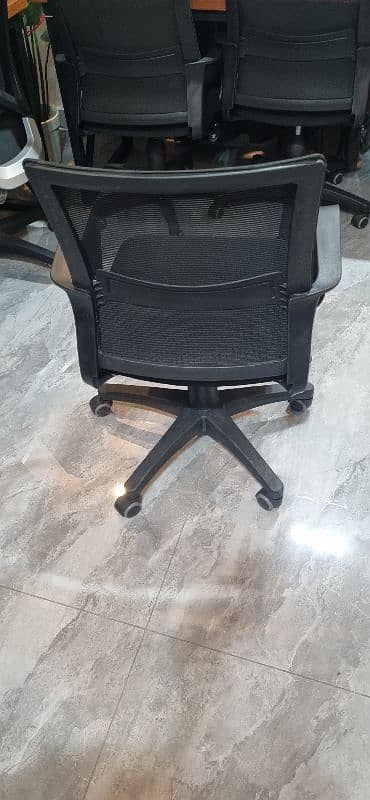 Premium Office Chairs - Like New! 1