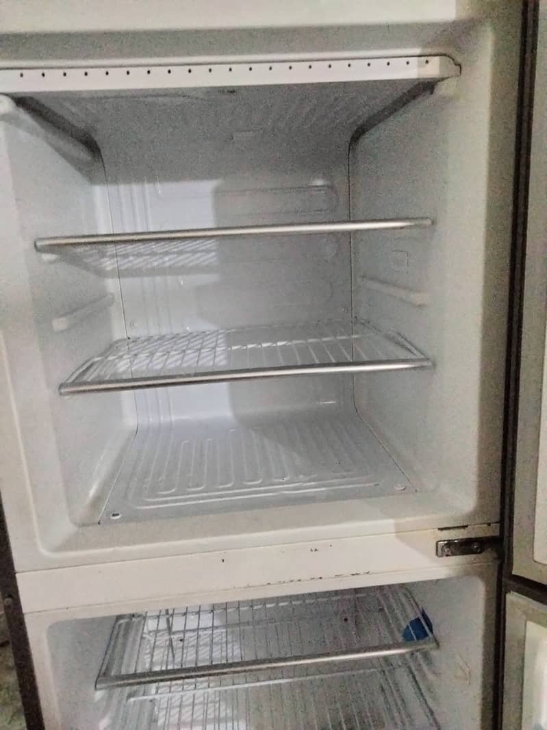 Urgent Sale Chiq fridge new jasi 1