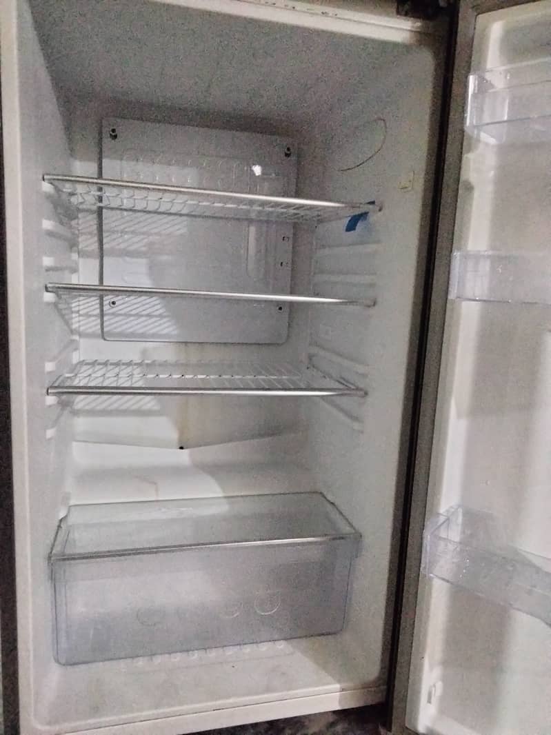 Urgent Sale Chiq fridge new jasi 3