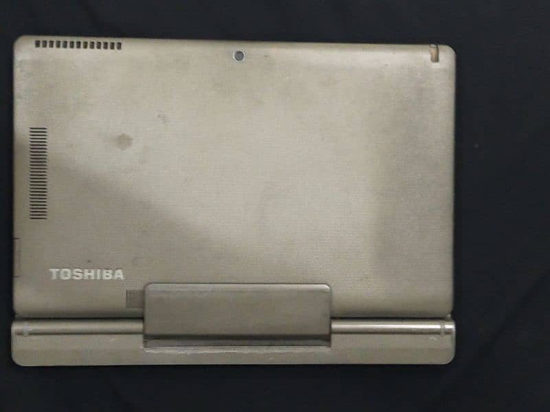 Toshiba Laptop 1