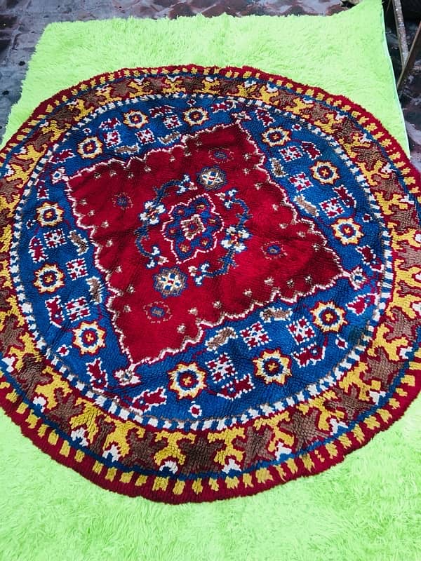 Luxury Round Rugs and Carpets 4