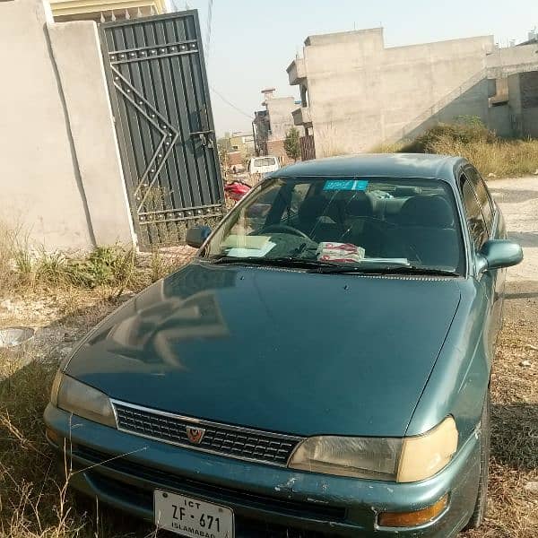 Toyota Corolla SE saloon. japani 10