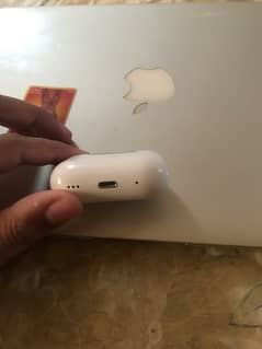 apple AirPods 2