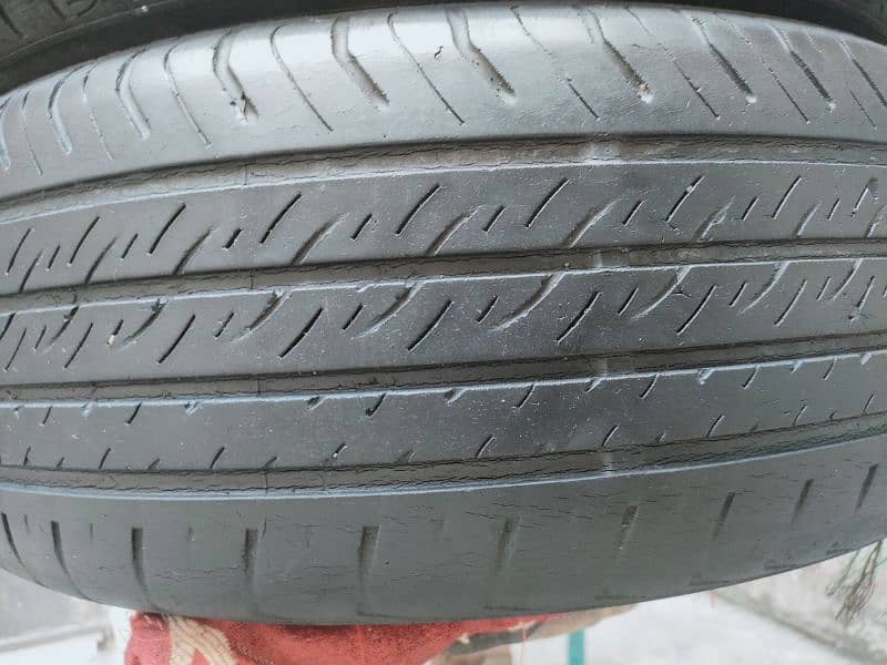 Tyre Shop 195/65R15 Carrolla 4 Tyres Set in 80% Condition 6