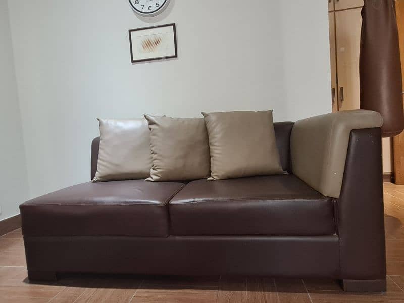 Leather Sofa, Big 2-3 Seater PRICE DROP! 1