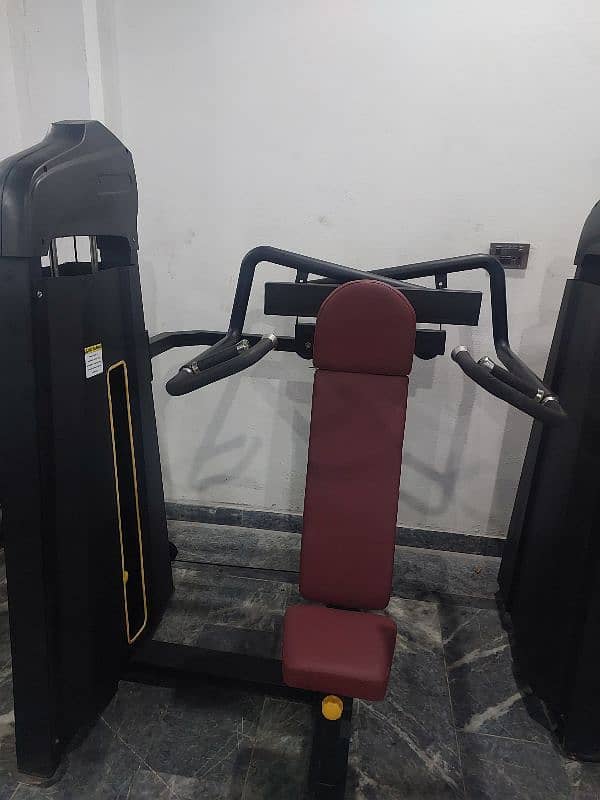 Gym Equipments In 3 Design's Precor / LifeFitness / Techno 9