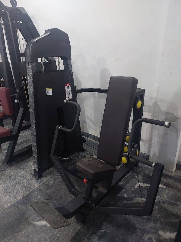 Gym Equipments In 3 Design's Precor / LifeFitness / Techno 12