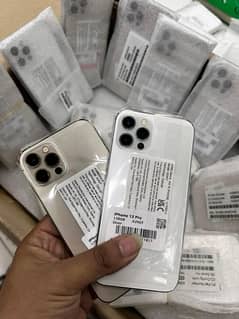 iphone 12 Pro 128gb paper kits 15time chargonly100 batteryPta approved