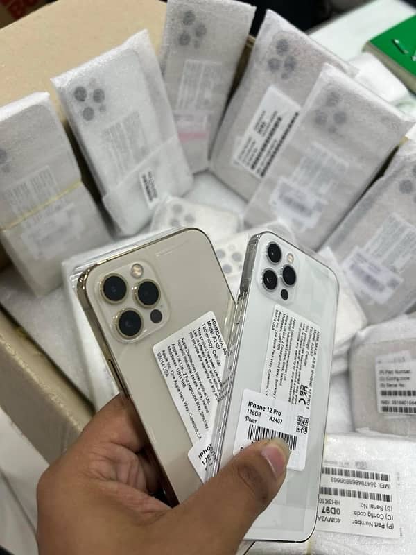 iphone 12 Pro 128gb paper kits 15time chargonly100 batteryPta approved 1