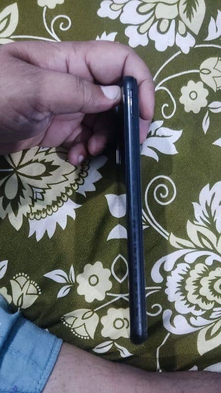 Redmi Note 8 with original Box 2