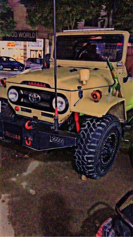 Toyota Land Cruiser 1990 FJ 40 2