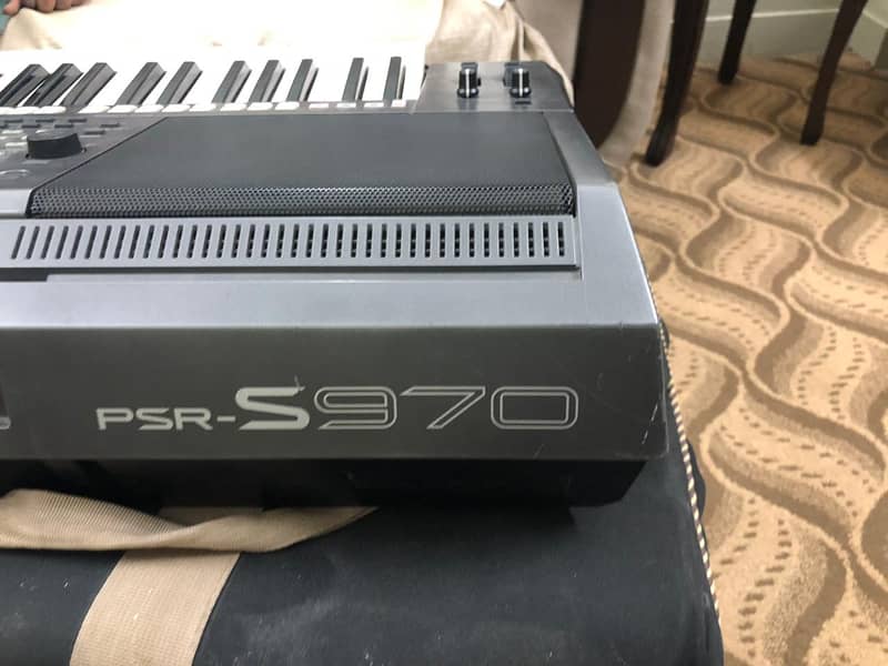 Yamaha psr 970 digital keyboard 6