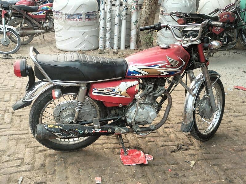 urgent sale HONDA 125 2