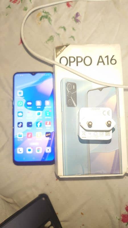 oppo A16/4/64 original charger dabba original mobile 03007694892 5