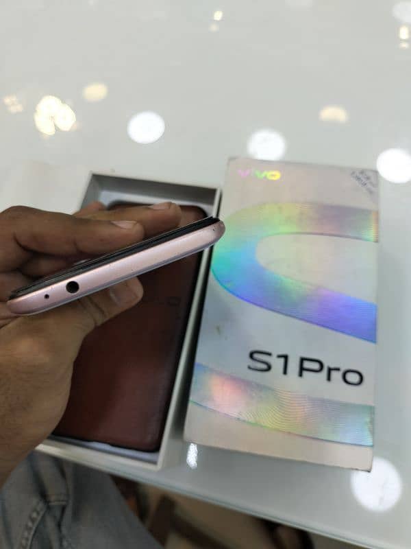 VIVO S1PRO (128/8+4) WITH BOX OFFICAL APPROVED 6