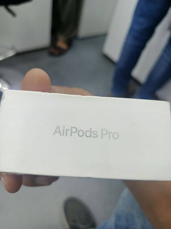 IPhone Airpots Pro2 1