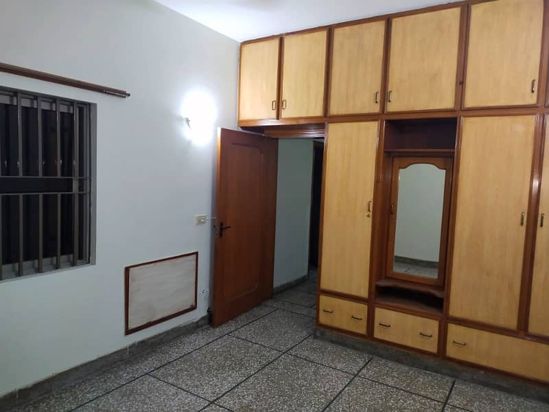 Beautifull Upper Portion For Rent In G-6 3