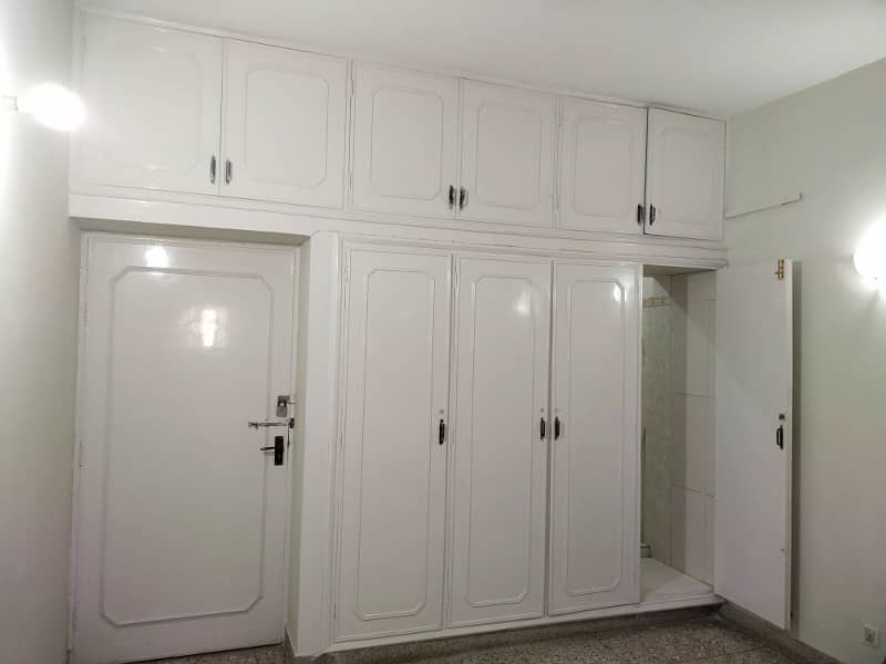 Beautifull Upper Portion For Rent In G-6 8