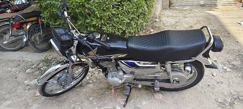 FOR SELL HONDA 125 SELF START 0