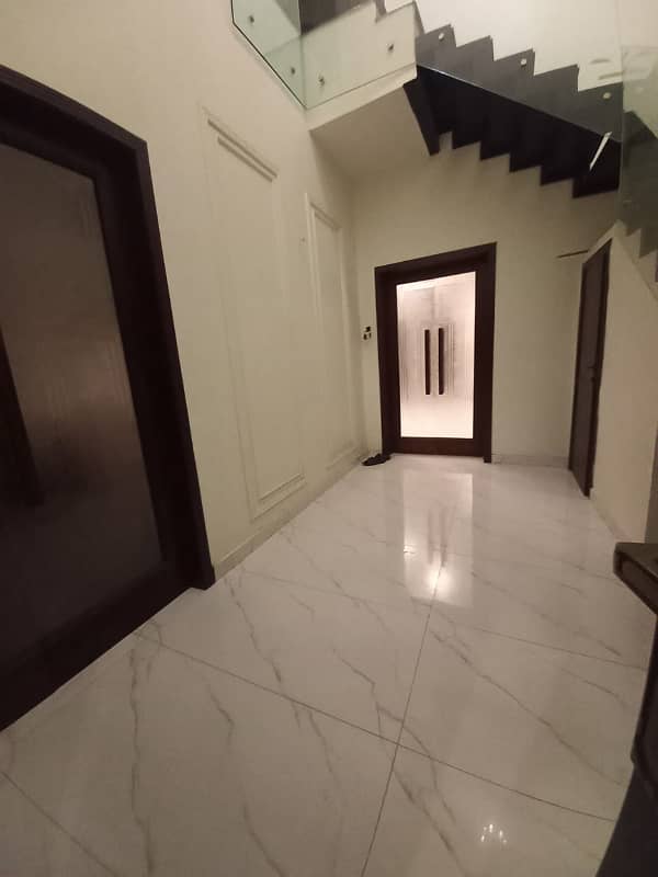 12 Marla Upper Portion For Rent In Paragon City Lahore 13