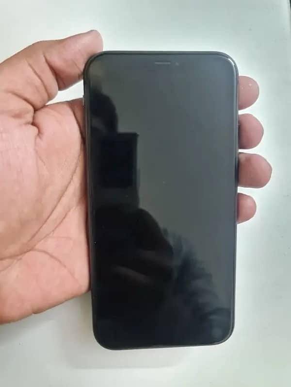 iphone 11 64GB Waterpack Phone Non PTA 1