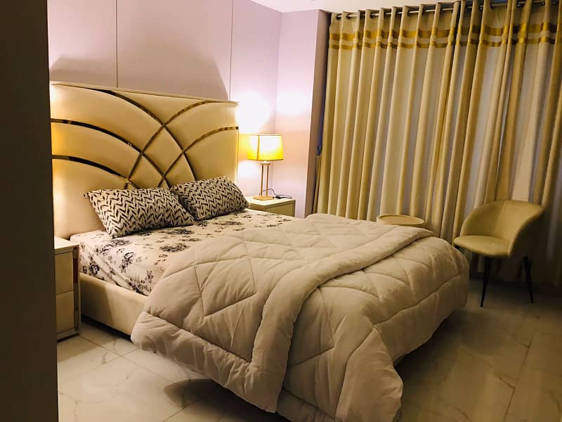 A Beautiful 1 Bed Room Luxury Apartments For Rent On Daily & Monthly Bases Bahria Town Lahore(1&2 Bed Room) 0