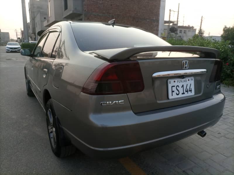 HOME USED HONDA CIVIC VTi VERY NEAT & CLEAN LIKE NEW 0300 9659991 7