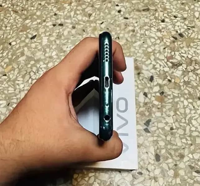 vivo y 17 5