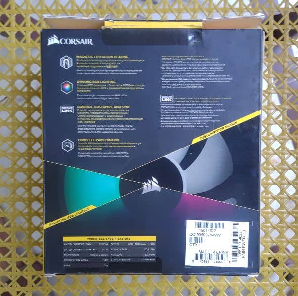 CORSAIR ML140 PRO RGB 140mm 2x Fans 140mm Brand New 6