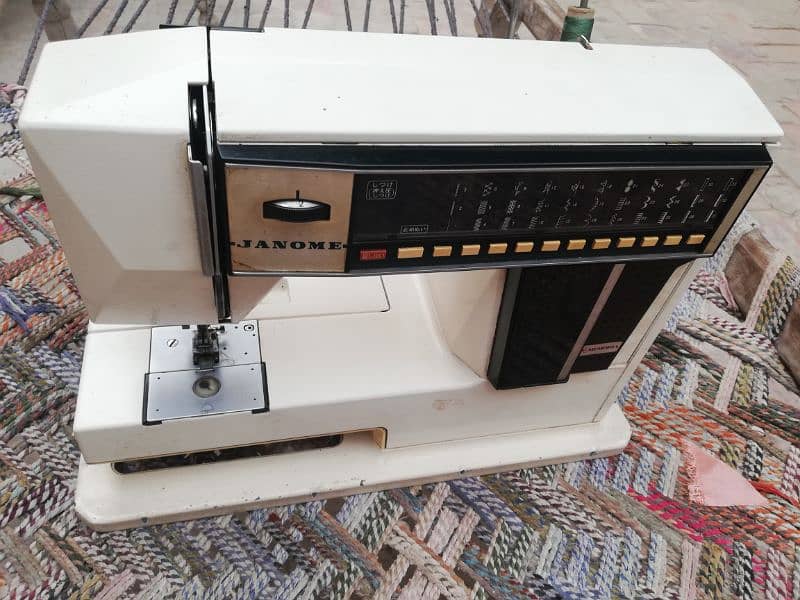 sewing mechine, piko pochay wali machine 1