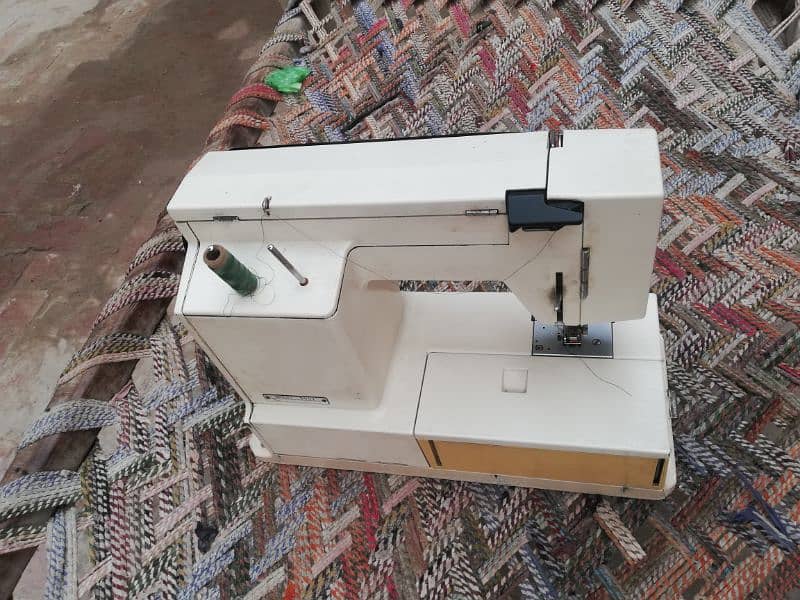 sewing mechine, piko pochay wali machine 2