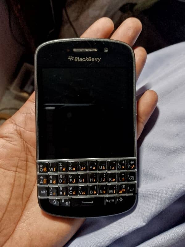 blackberry Q10 ad read call 03282973951 0