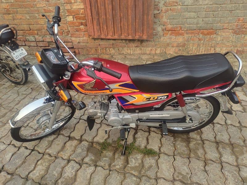 honda70 bike in very good condition 1