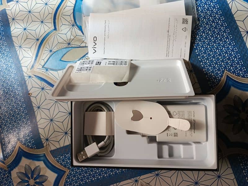 vivo v30e 5G+ EURO 2024 1