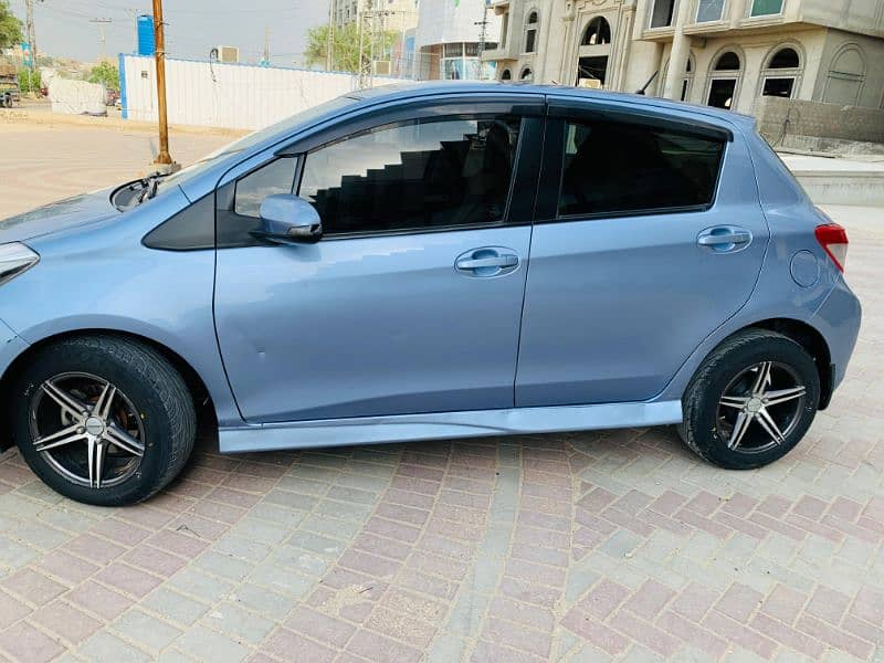 Toyota Vitz 2017 4