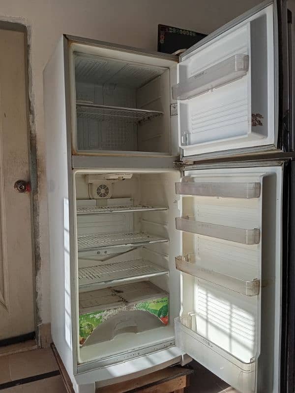 Dawlance Fridge for Sale 0