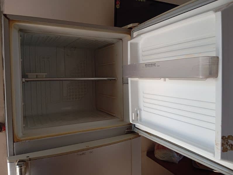 Dawlance Fridge for Sale 2